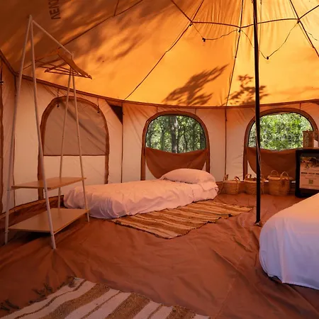 Anna Glamping مكان تخييم *
