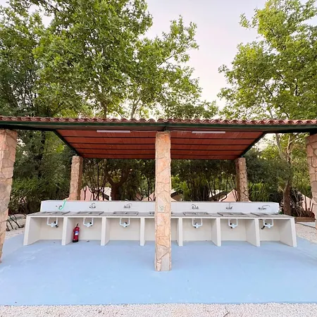 مكان تخييم Anna Glamping Fuen Negra